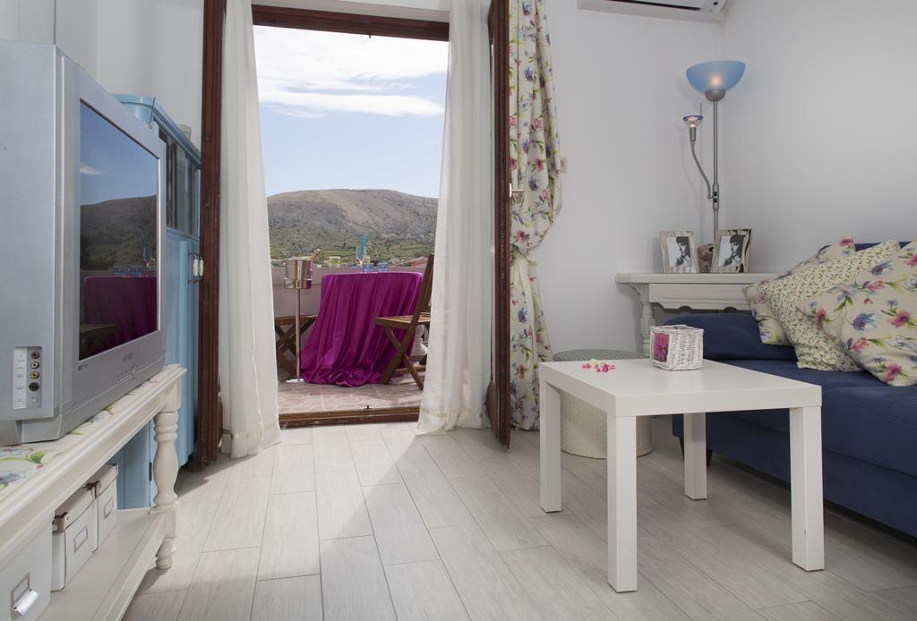Sea Margarita Apartment Паг Экстерьер фото